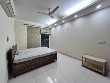 Living Room in 2 BHK Builder Floor at Ansal Sushant Lok I, Sector 43 – for Rent