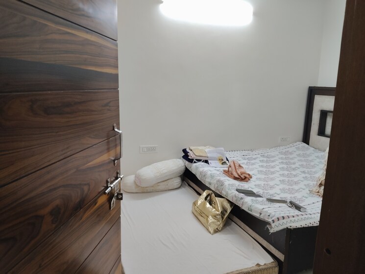 Team Area, sector 21d 3 Bedroom 200 Sq.Yd. Builder Floor In Sector 21d Faridabad 8982415