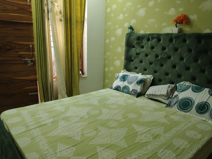 Bedroom, sector 21d 3 Bedroom 200 Sq.Yd. Builder Floor In Sector 21d Faridabad 8982415