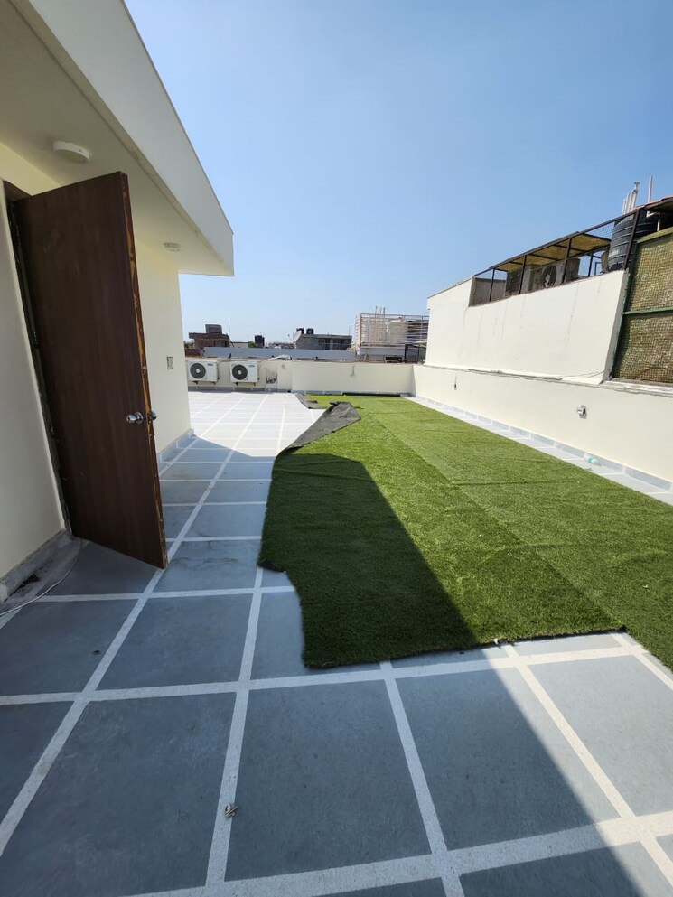 Balcony, anant-raj-hauz-khas-apartment 3 Bedroom 2250 Sq.Ft. Apartment In Hauz Khas Delhi 8982423