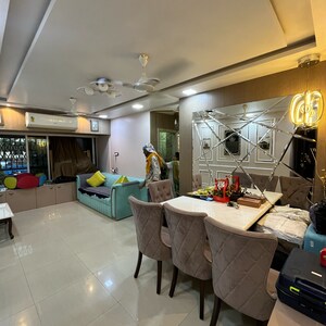 Team Area in 2.5 BHK Apartment at Lalani Meadow Park, Jogeshwari West – for Sale