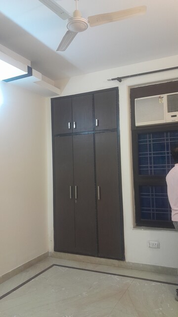 Furnished Amenities in 3 BHK Builder Floor at SS Mayfield Gardens, Sector 51 – for Rent