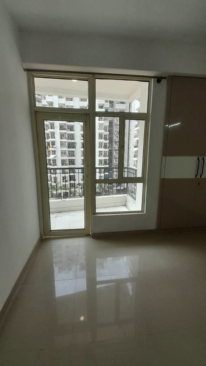 2 BHK + Pooja Room,Servant Room,Study Room,Extra Room Apartment For Rent in Panchsheel Greens