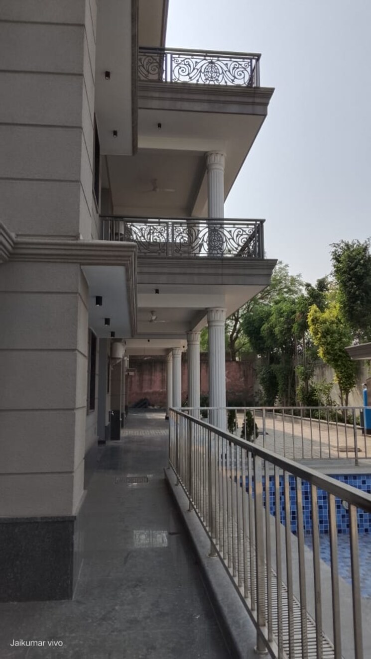 Balcony, vasant kunj 6 Bedroom 1500 Sq.Ft. Villa In Vasant Kunj Delhi 8982614