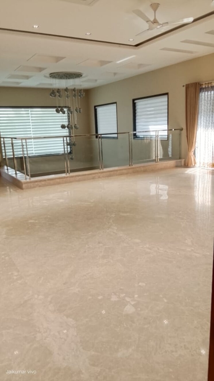 Room, vasant kunj 6 Bedroom 1500 Sq.Ft. Villa In Vasant Kunj Delhi 8982614