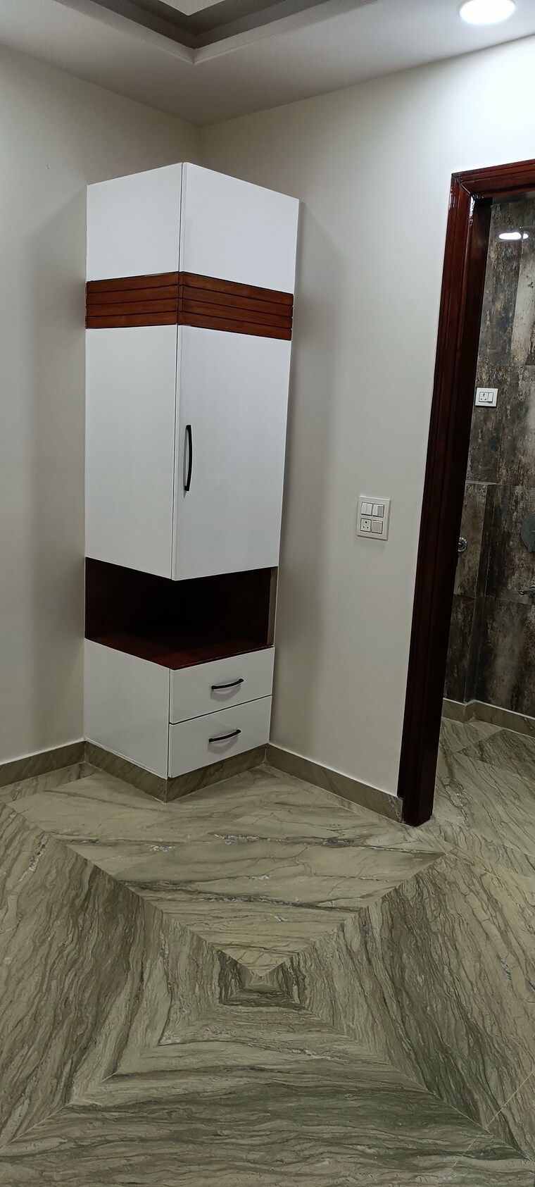 Bathroom, rohini sector 7 3 Bedroom 64 Sq.Mt. Builder Floor In Rohini Sector 7 Delhi 8982612