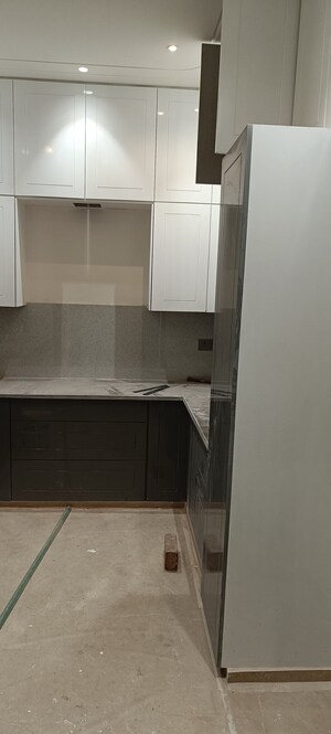 Bathroom in 3 BHK Builder Floor at Deep Vihar – for Sale