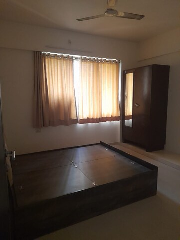 Master Bedroom in 2.5 BHK Apartment at Neelkanth Palms, Kapur Bawdi – for Rent
