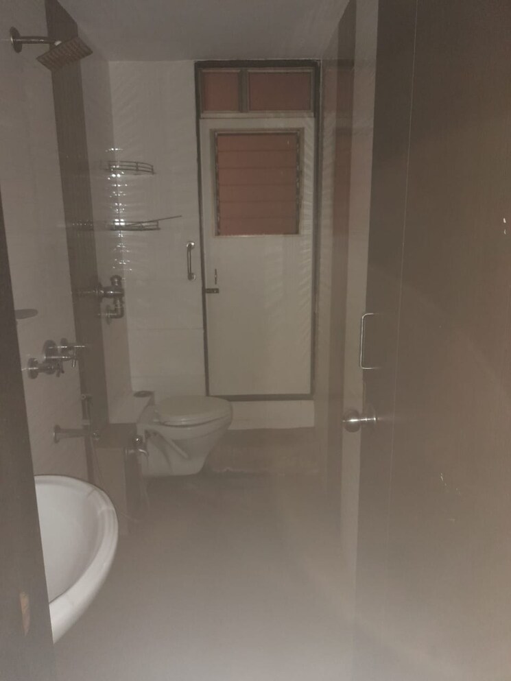 Bathroom, neelkanth-palms 2.5 Bedroom 1250 Sq.Ft. Apartment In Kapur Bawdi Thane 8982646