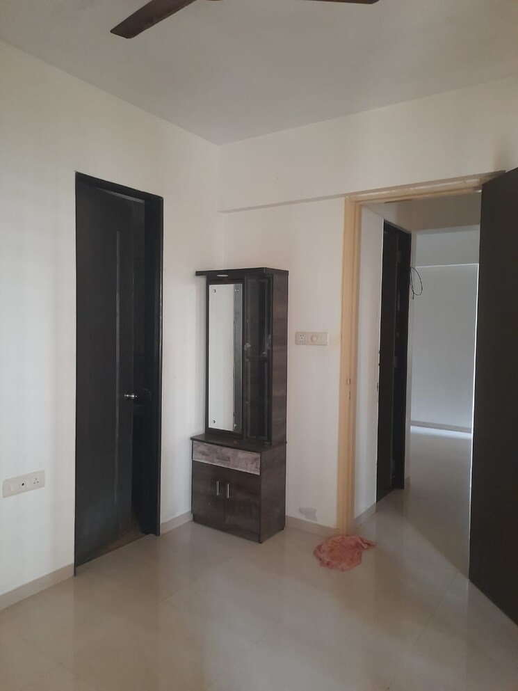 Room, neelkanth-palms 2.5 Bedroom 1250 Sq.Ft. Apartment In Kapur Bawdi Thane 8982646