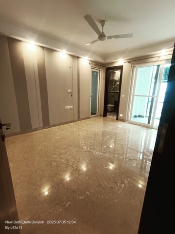 Room in 3 BHK Builder Floor at Shivalik Colony – for Rent