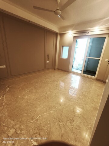 Room in 3 BHK Builder Floor at Shivalik Colony – for Rent