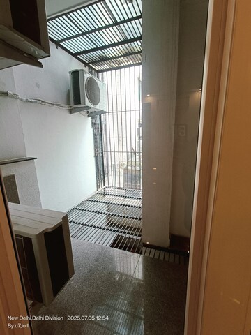  3 BHK Builder Floor at Shivalik Colony – for Rent