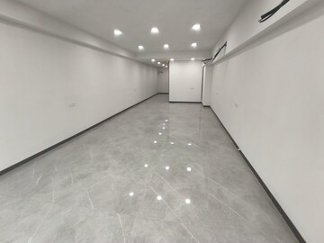 Room in 1 BHK Apartment at Sima Building, Chembur – for Rent