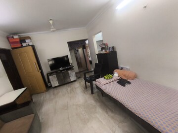 Living Room in 3 BHK Apartment at RNA Continental, Chembur – for Rent