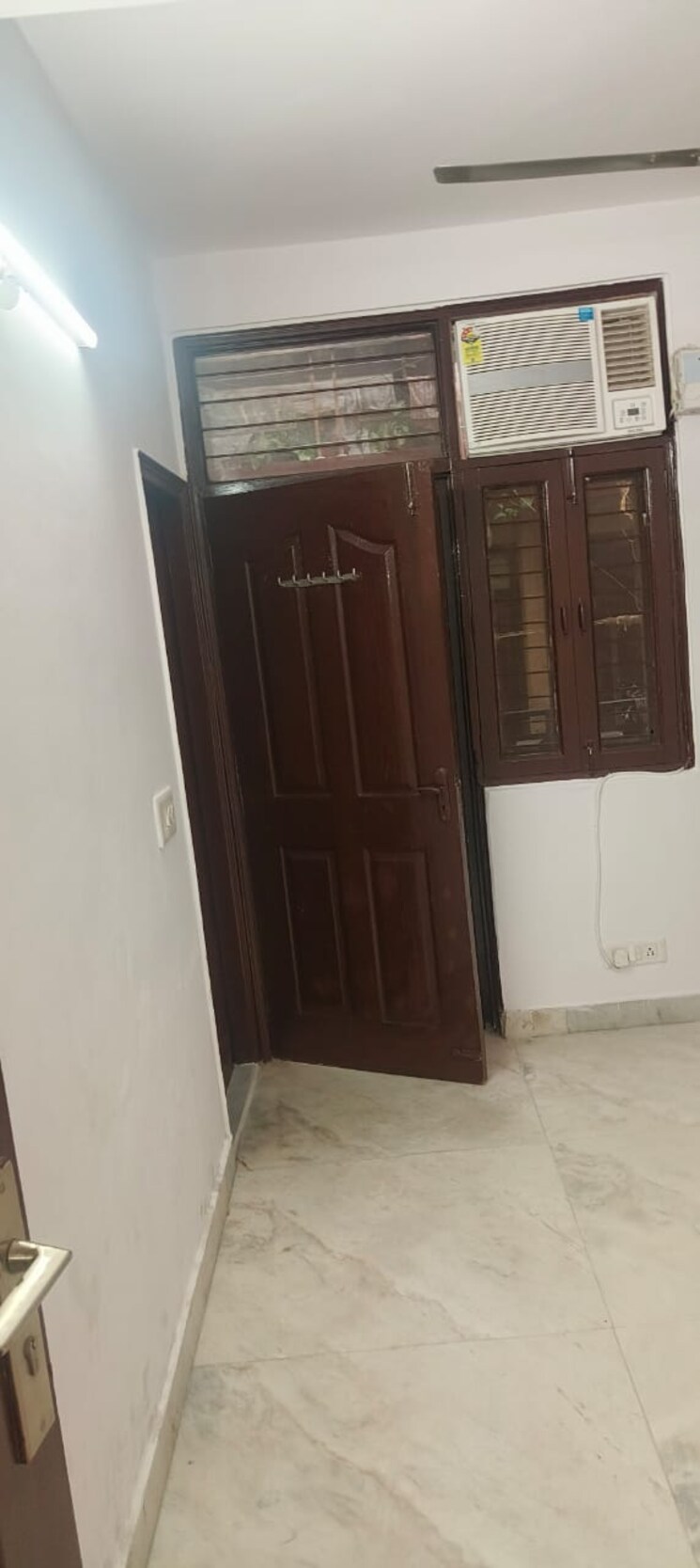 Room, khirki extension 2 Bedroom 750 Sq.Ft. Builder Floor In Khirki Extension Delhi 8982684