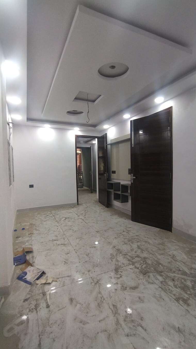 Room, govindpuri 3 Bedroom 950 Sq.Ft. Builder Floor In Govindpuri Delhi 8982697