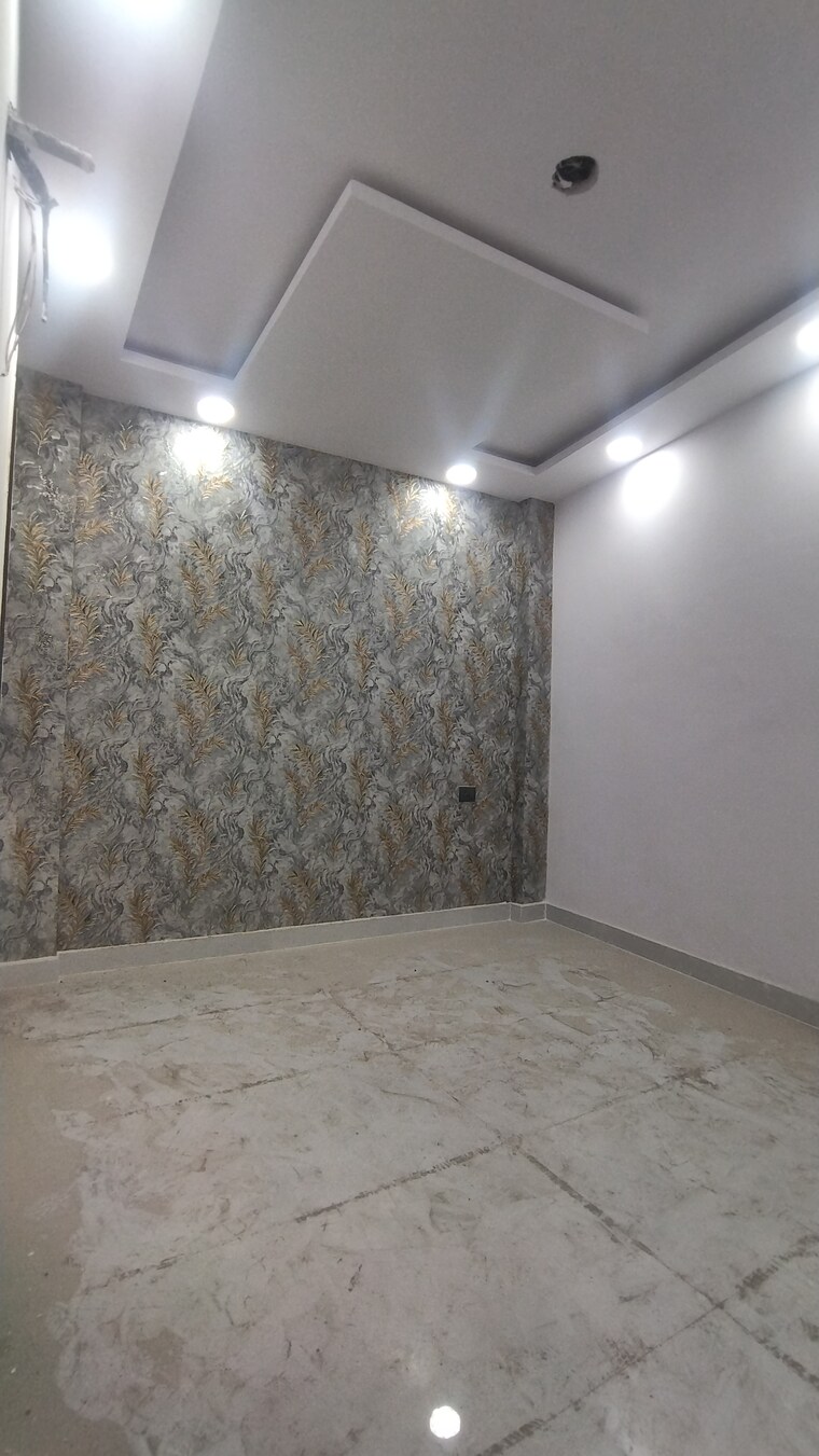 Room, govindpuri 3 Bedroom 950 Sq.Ft. Builder Floor In Govindpuri Delhi 8982697