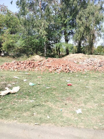  Plot For Sale in Sector 27