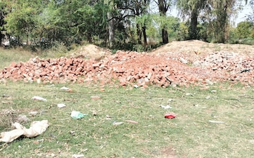 Plot For Sale in Sector 17