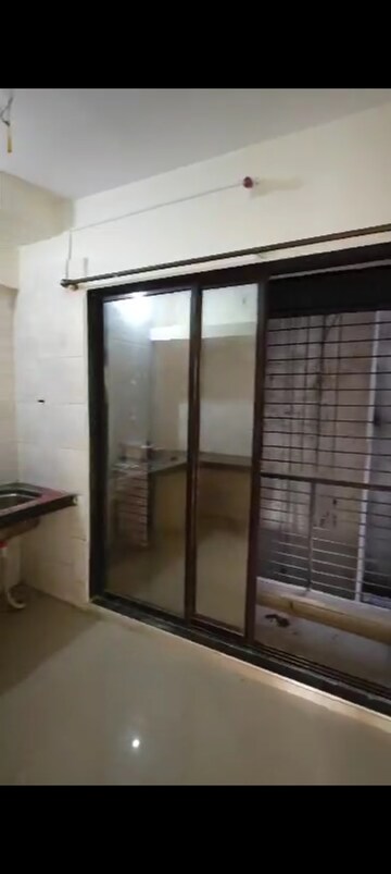 Room in 1 BHK Apartment at Kurla East – for Rent