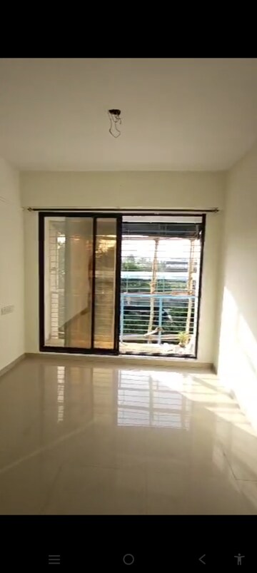 Room in 1 BHK Apartment at Kurla East – for Rent