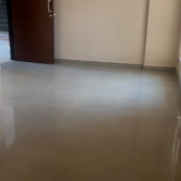 Room in 2.5 BHK Apartment at Supertech Eco Suites, Sector 137 – for Rent