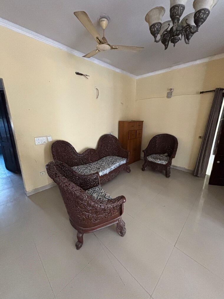 Living Room, alpha-1-rwa 3 Bedroom 1350 Sq.Ft. Apartment In Alpha 1 Greater Noida Greater Noida 8982750