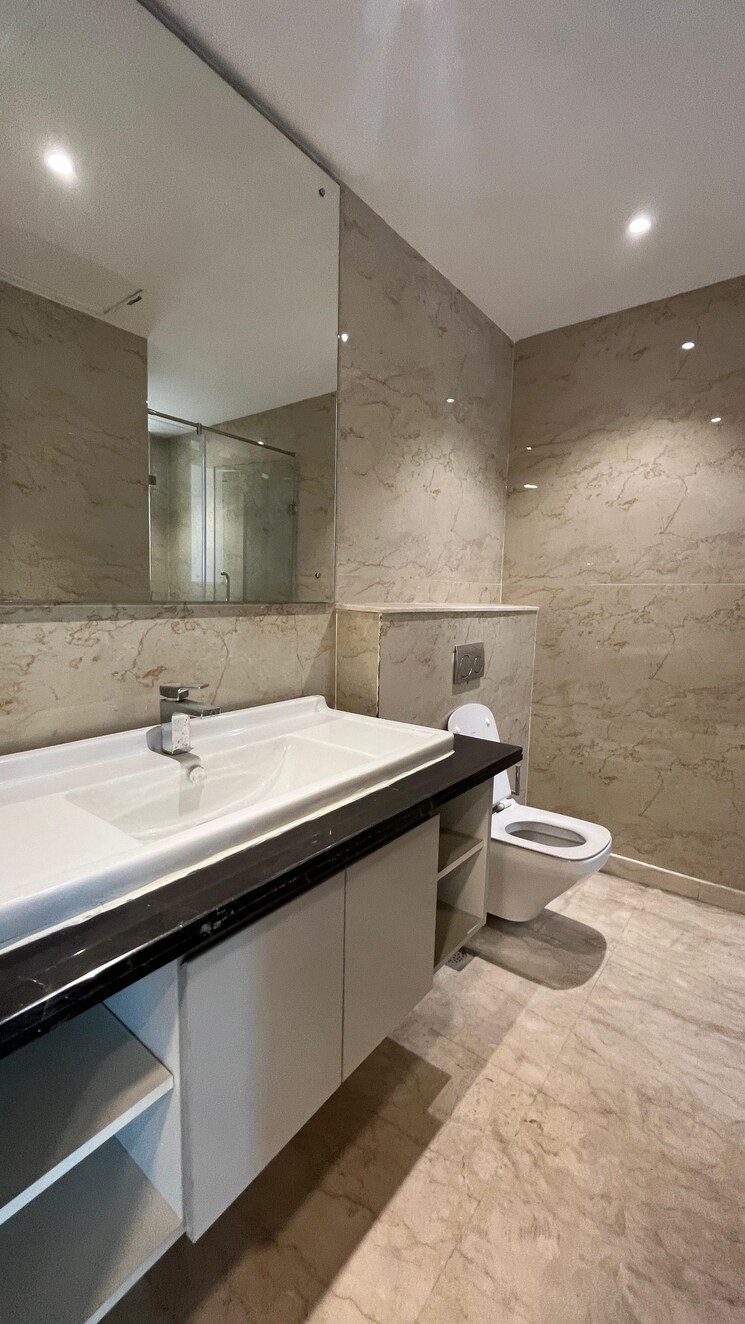 Washroom, ambience-tiverton 3.5 Bedroom 2548 Sq.Ft. Apartment In Sector 50 Noida 8982760