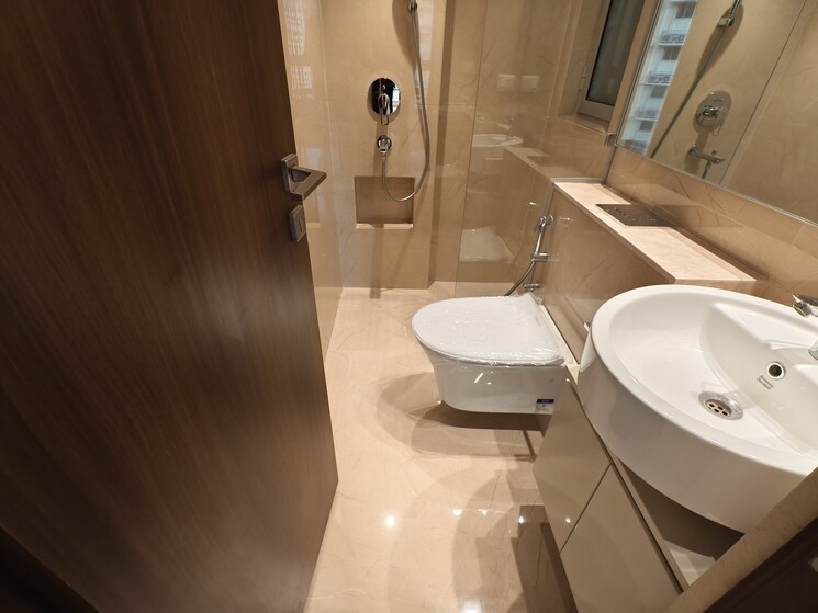 Bathroom, hiranandani-highland 3 Bedroom 755 Sq.Ft. Apartment In Powai Mumbai 8982763