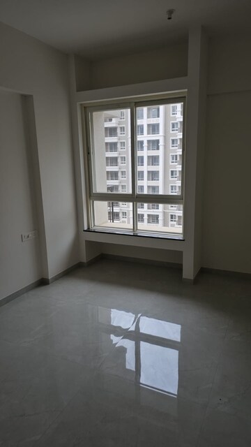 Room in 3 BHK Apartment at Nyati Era, Dhanori – for Sale