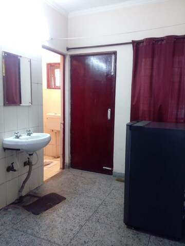  1 BHK Apartment at Molarband – for Rent