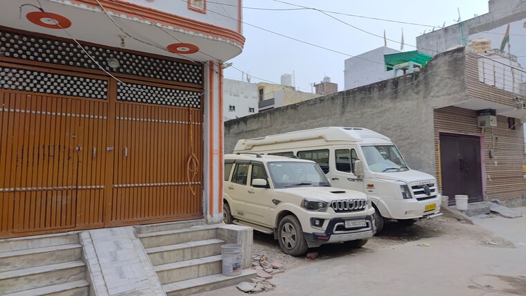 Exterior View, mohan garden 3 Bedroom 75 Sq.Yd. Independent House In Mohan Garden Delhi 8982828