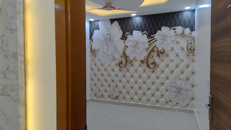 Bathroom, dwarka mor 4 Bedroom 125 Sq.Yd. Builder Floor In Dwarka Mor Delhi 8982830