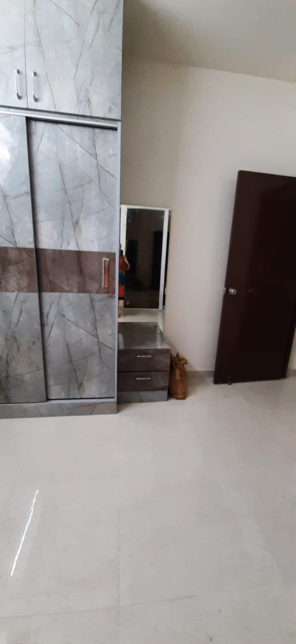 3 BHK + Pooja Room,Servant Room Penthouse For Rent in Signature Signum 37D III