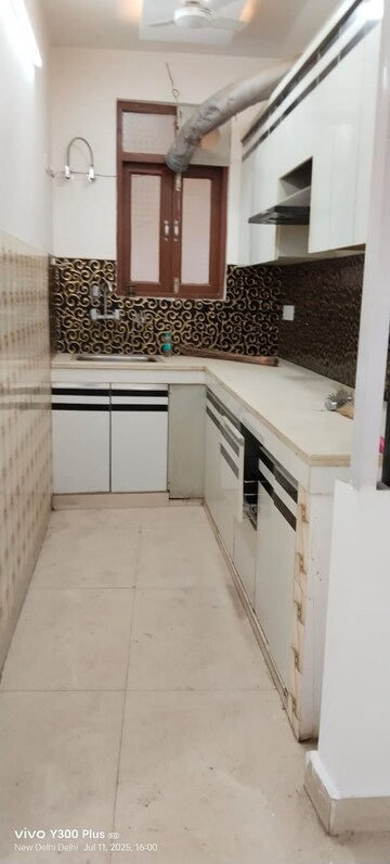 Balcony in 1 BHK Builder Floor at Govindpuri – for Sale