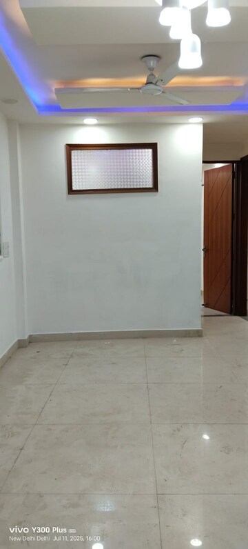 Room in 1 BHK Builder Floor at Govindpuri – for Sale