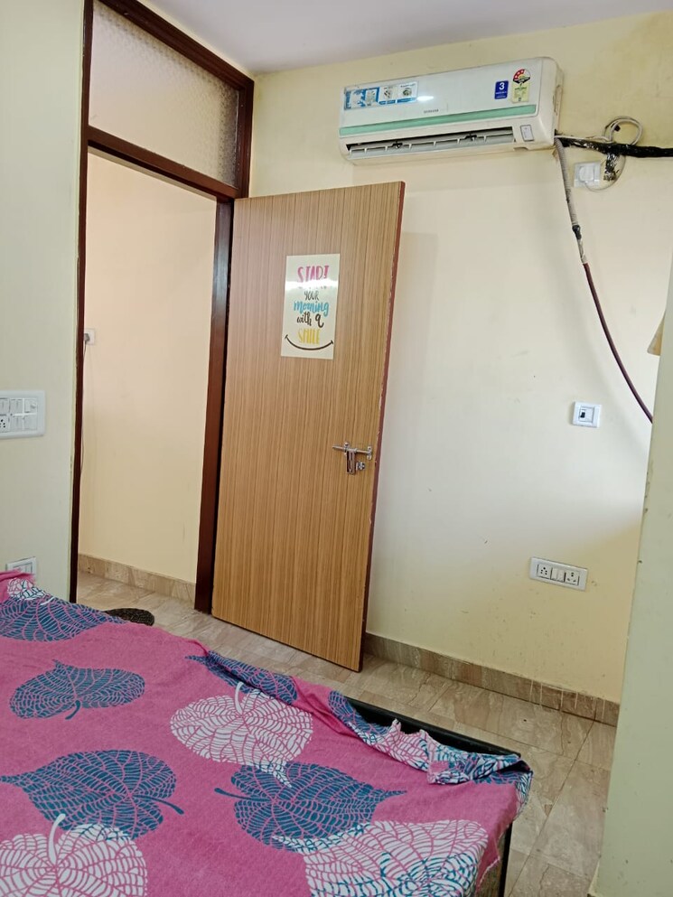 Room, govindpuri 1 Bedroom 370 Sq.Ft. Builder Floor In Govindpuri Delhi 8982935