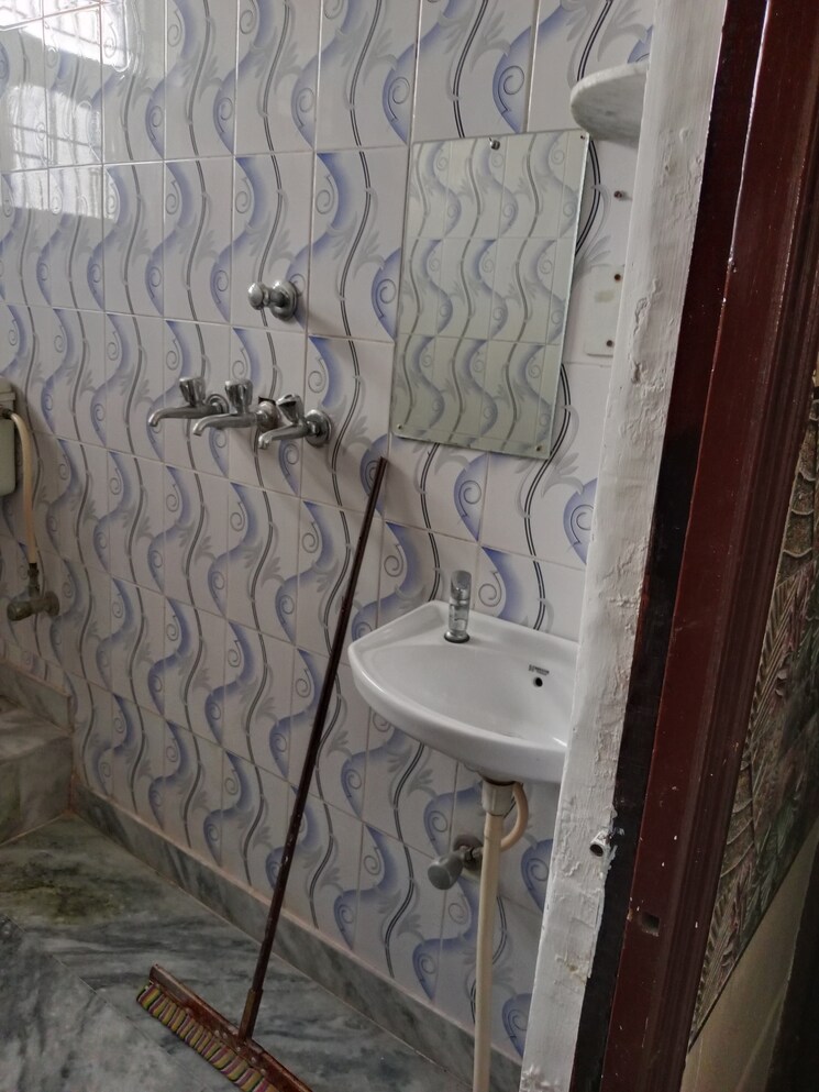 Bathroom, sector 6 2 Bedroom 952 Sq.Ft. Builder Floor In Sector 6 Panipat 8982943