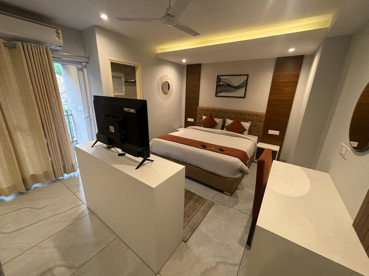 1 BHK Apartment For Sale in Chester Hills