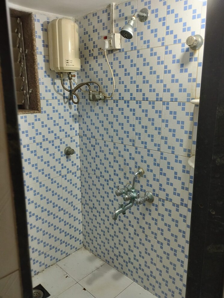 Bathroom, panchamrut-chs-thane 1 Bedroom 661 Sq.Ft. Apartment In Ghodbunder Road Thane 8982964