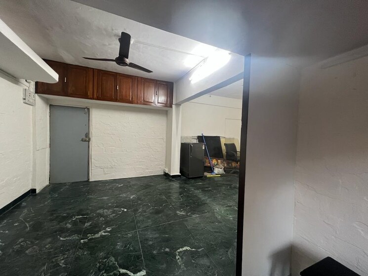 Room, kaliandas-udyog-bhavan Commercial Office Space 400 Sq.Ft. In Prabhadevi Mumbai 8982974