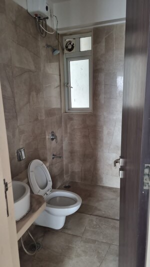 Bathroom in 2 BHK Apartment at JP Decks, Goregaon East – for Sale