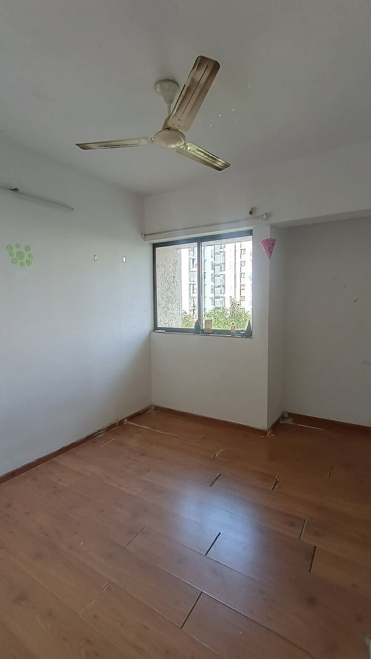 Room, lodha-downtown 2.5 Bedroom 1095 Sq.Ft. Apartment In Dombivli East Thane 8983006