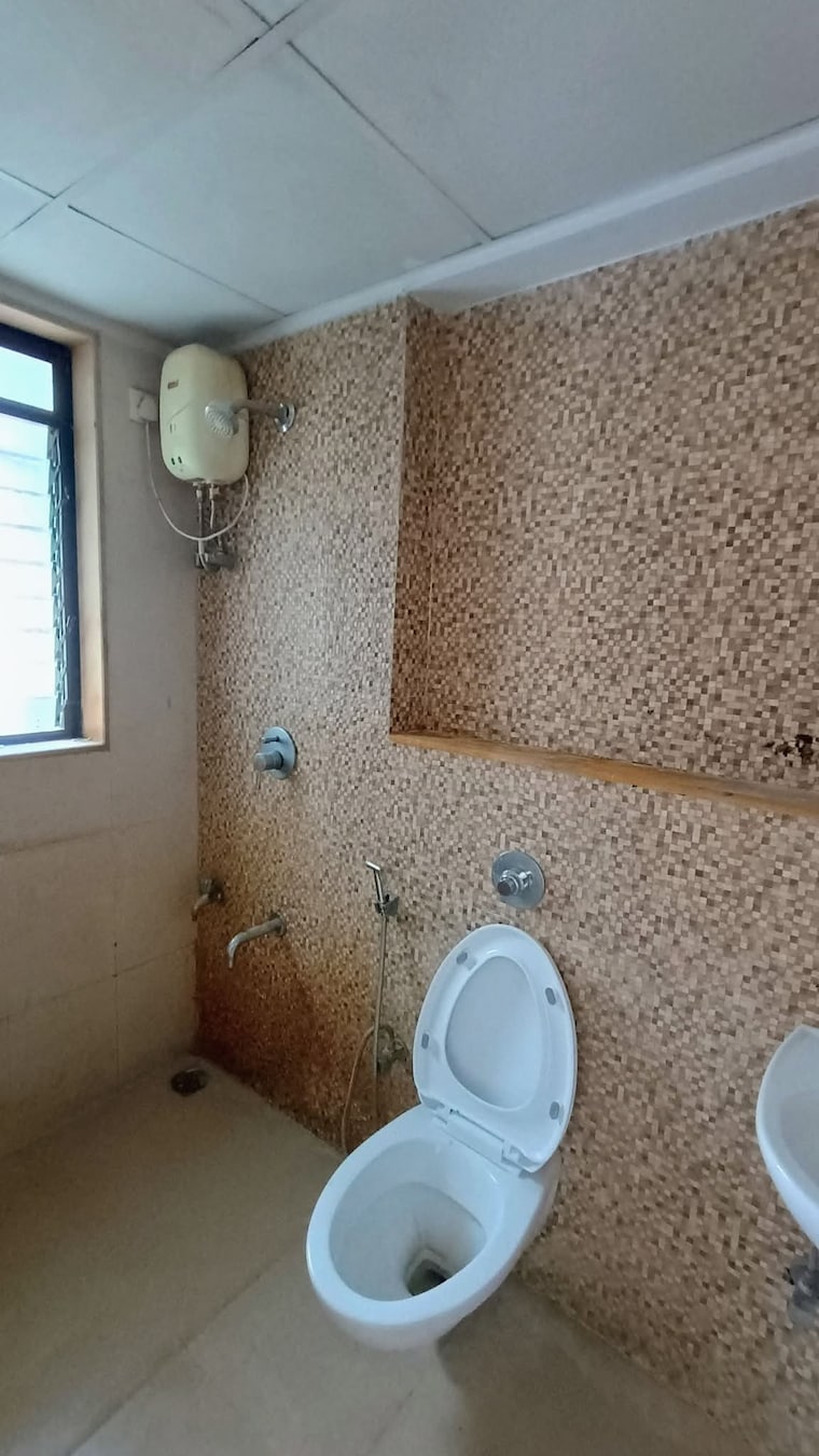 Bathroom, lodha-downtown 2.5 Bedroom 1095 Sq.Ft. Apartment In Dombivli East Thane 8983006