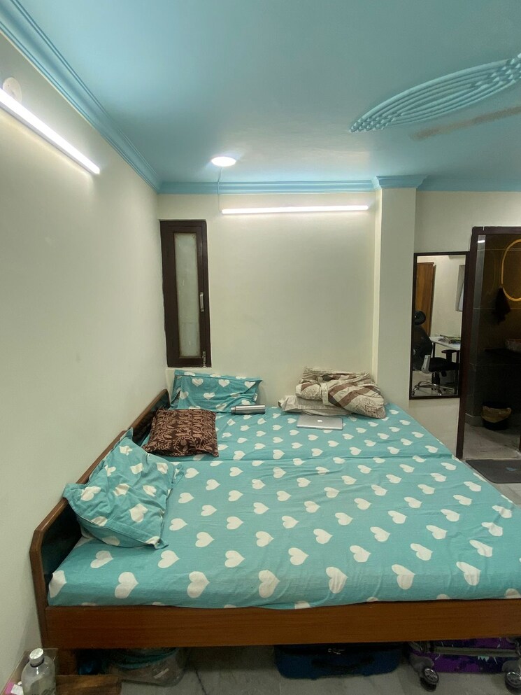 Bedroom, karol bagh 1 RK 650 Sq.Ft. Independent House In Karol Bagh Delhi 8983014