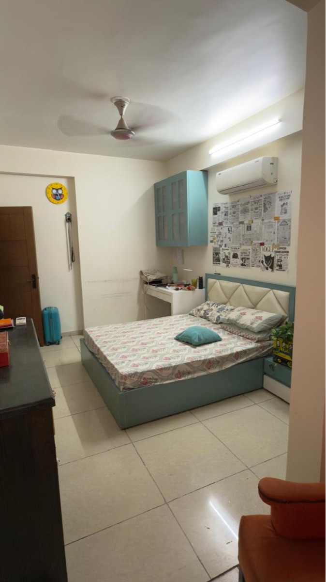 3.5 BHK + Study Room Apartment For Sale in Ajnara Daffodil