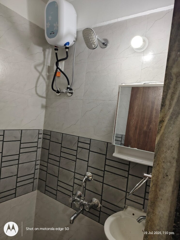 Bathroom, ulwe sector 23 1 Bedroom 660 Sq.Ft. Apartment In Ulwe Sector 23 Navi Mumbai 8983011