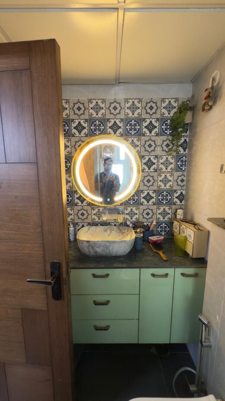 Bathroom, ajnara-daffodil 3.5 Bedroom 1576 Sq.Ft. Apartment In Sector 137 Noida 8983000