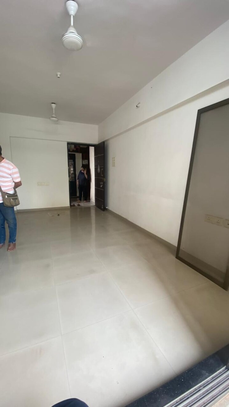 Room, shanti-apartments-kandivali-west 2 Bedroom 625 Sq.Ft. Apartment In Kandivali West Mumbai 8983064